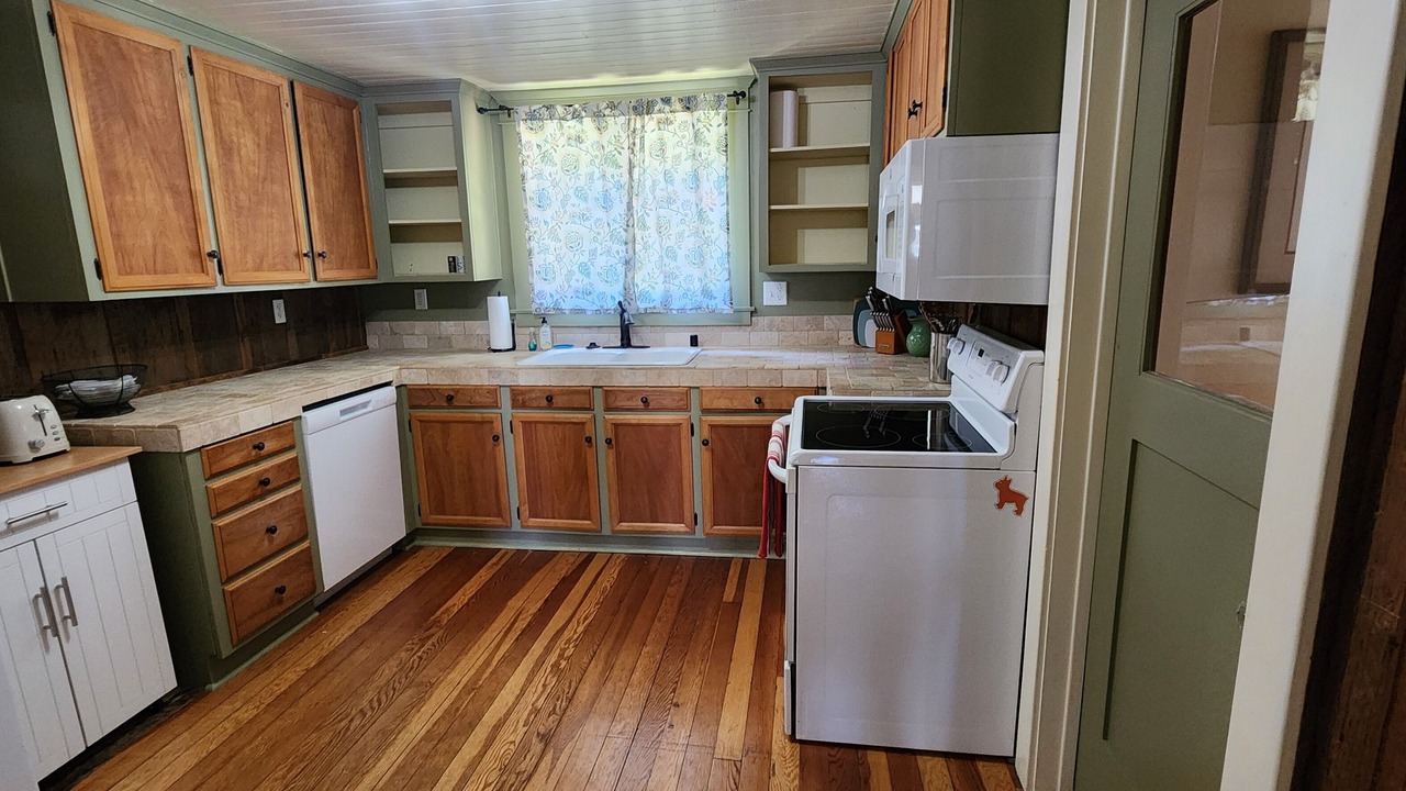 Photo of Kitchen in Angels Camp