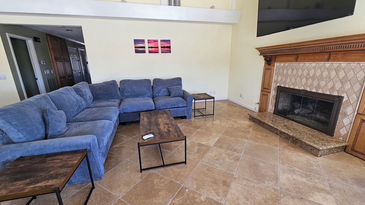 Photo of Livingroom in Silver Lakes Country Club