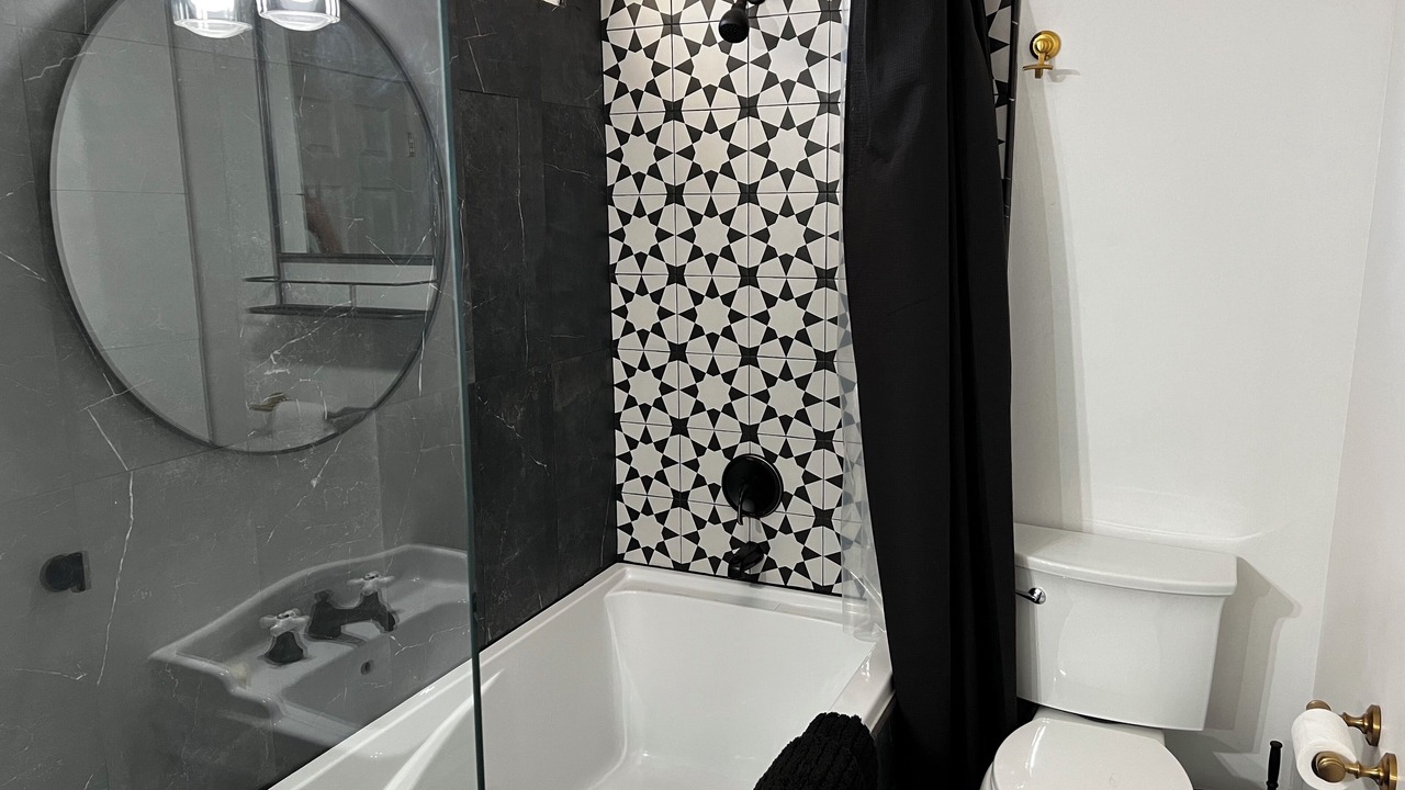 Photo of Bathroom in Meiners Oaks