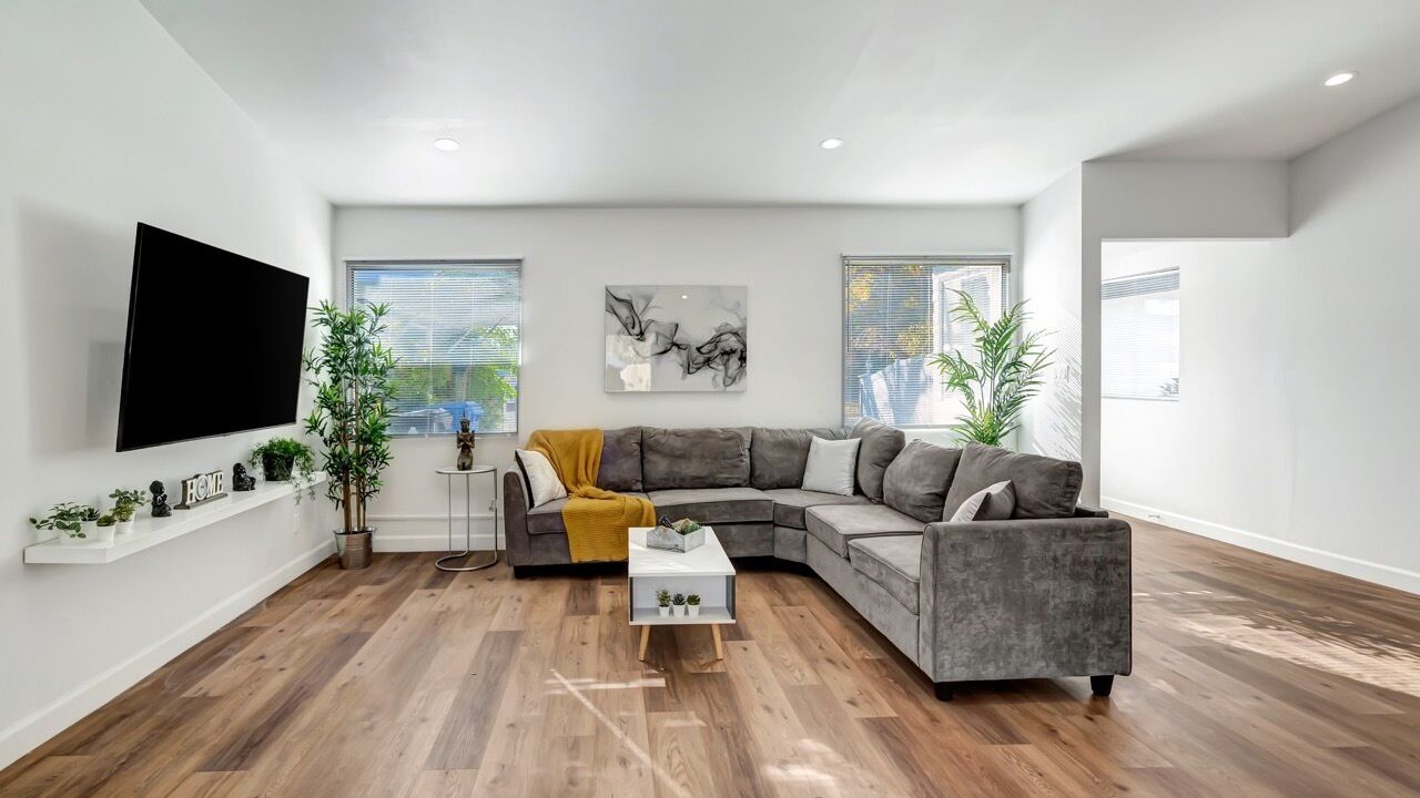 Photo of Livingroom in West Hills