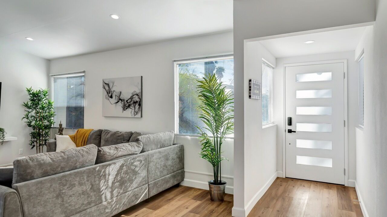 Photo of Livingroom in West Hills