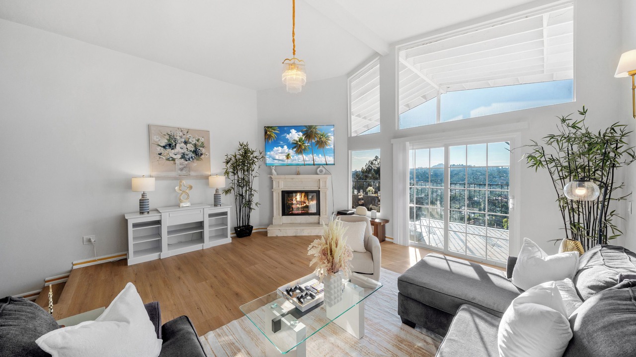 Photo of Livingroom in Rancho San Diego