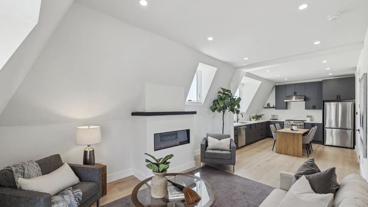 Photo of Livingroom in Pacific Heights