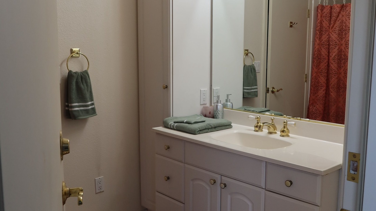 Photo of Bathroom in Merced