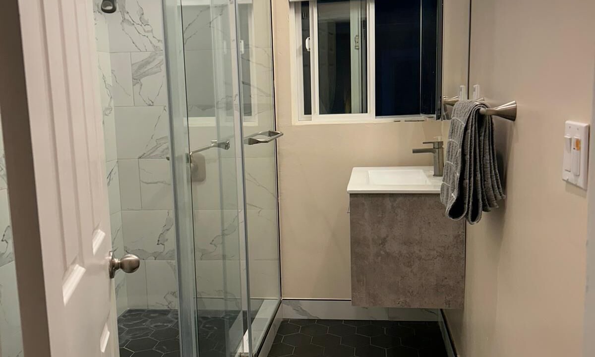 Photo of Bathroom in East Palo Alto