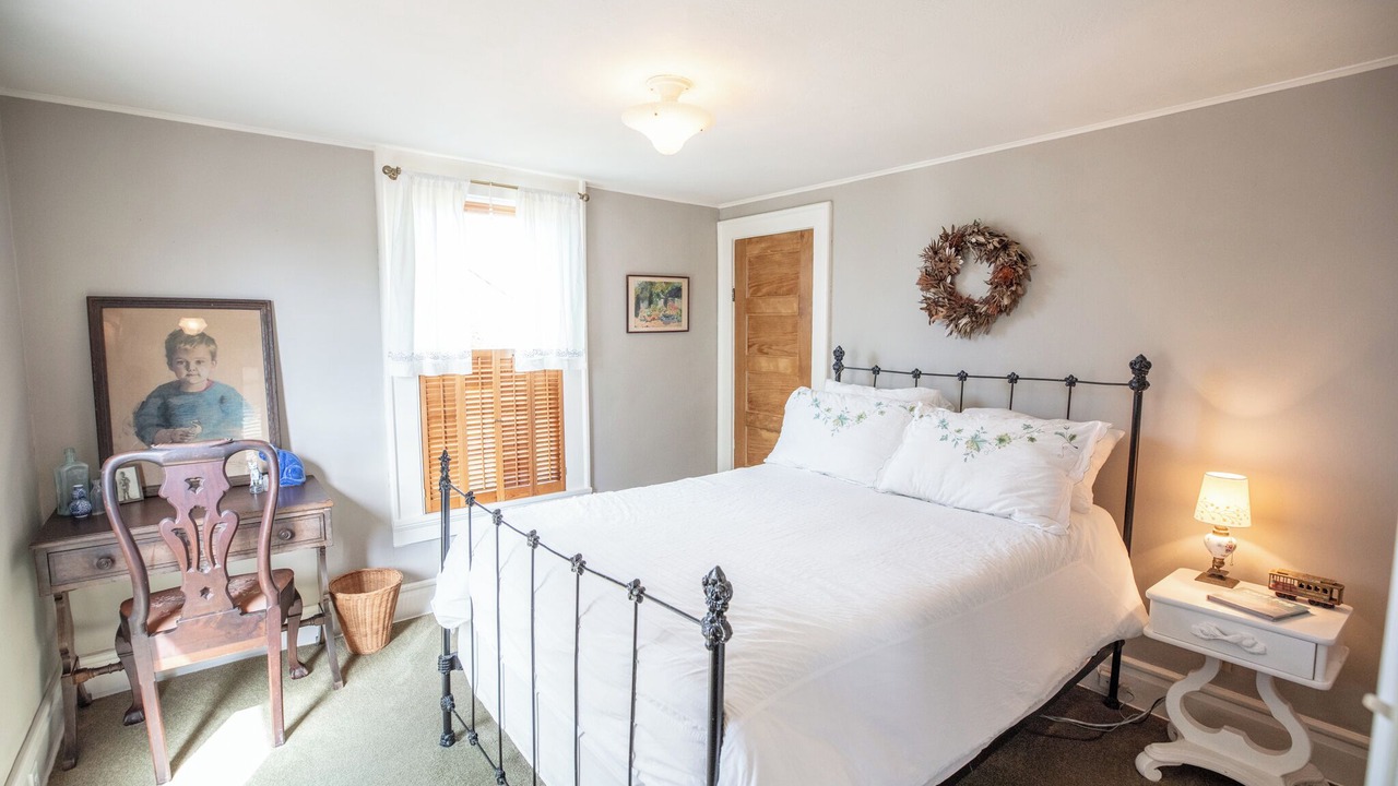 Photo of Bedroom in Eastside Santa Cruz
