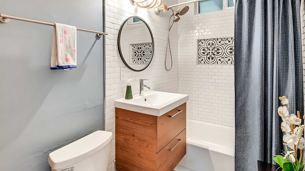 Photo of Bathroom in San Ysidro