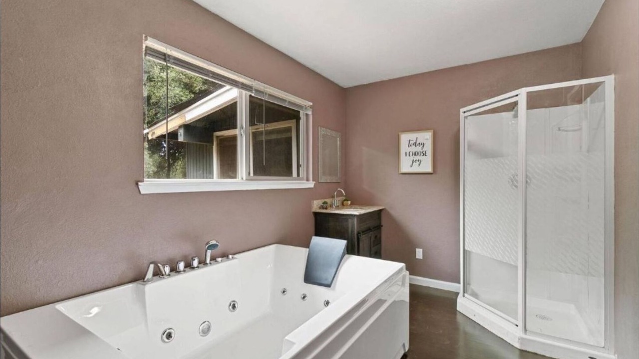 Photo of Bathroom in Auburn