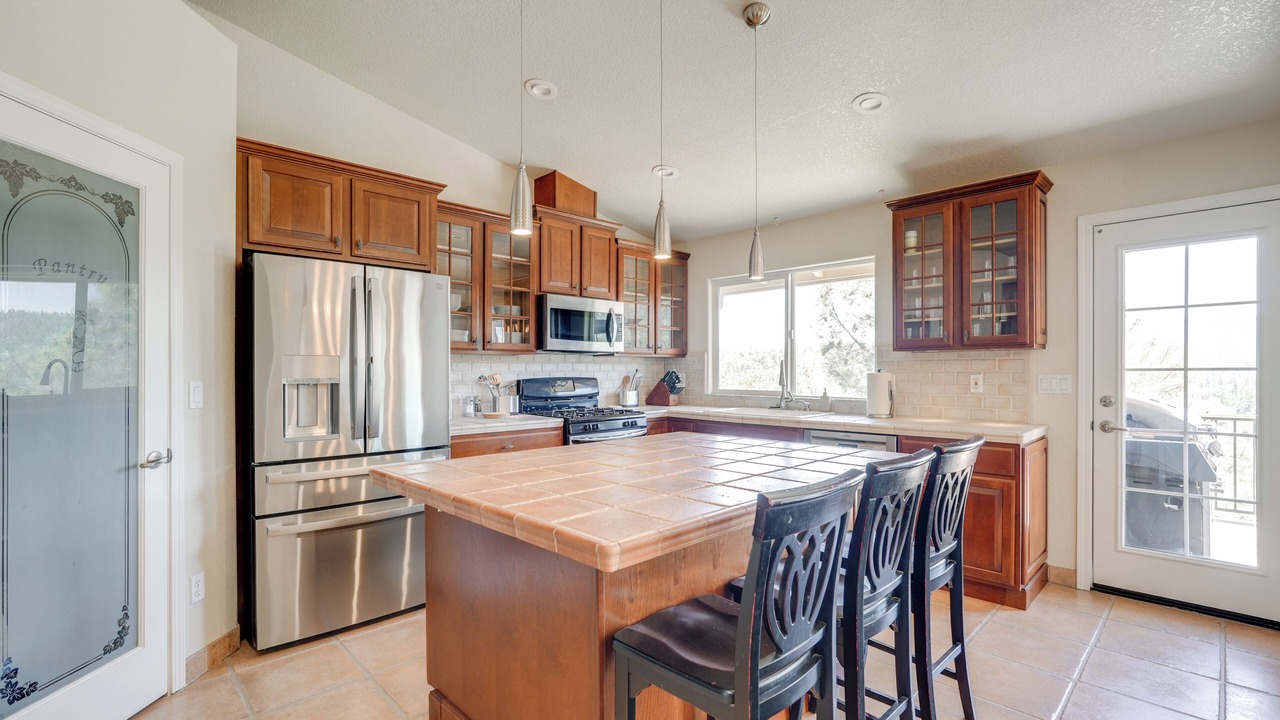 Photo of Kitchen in Groveland