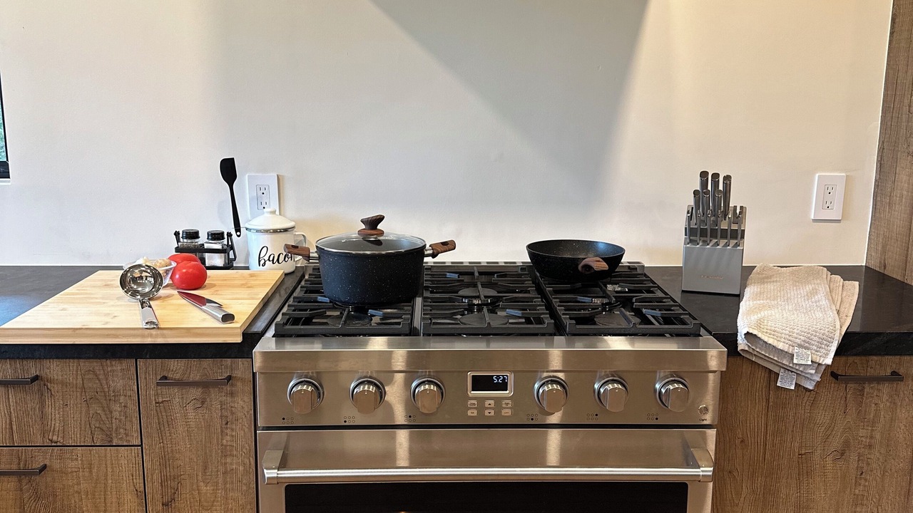 Photo of Kitchen in Lotus