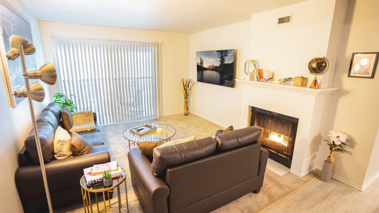 Photo of Livingroom in Burbank