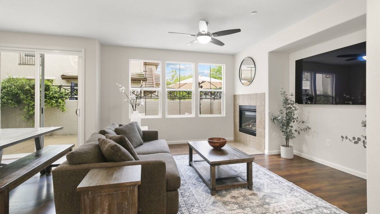 Photo of Livingroom in Folsom