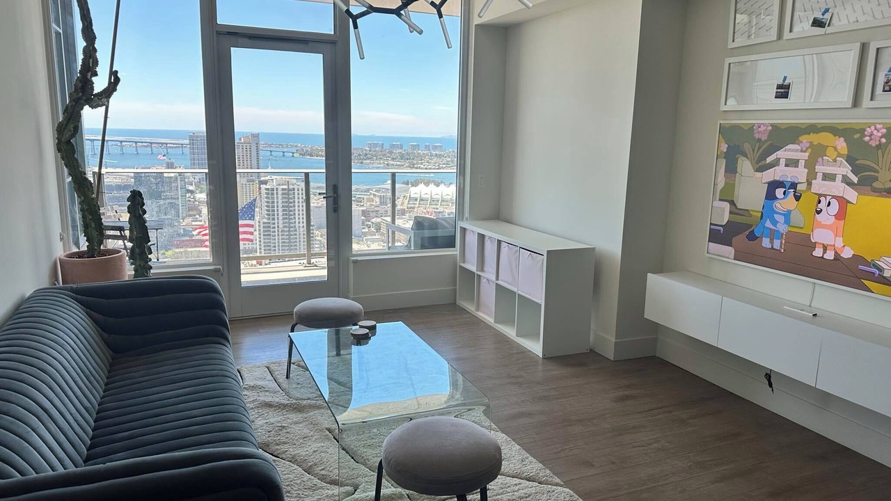 Photo of Livingroom in Civic Core