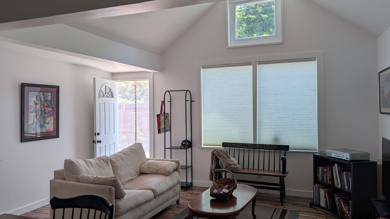 Photo of Livingroom in Guerneville