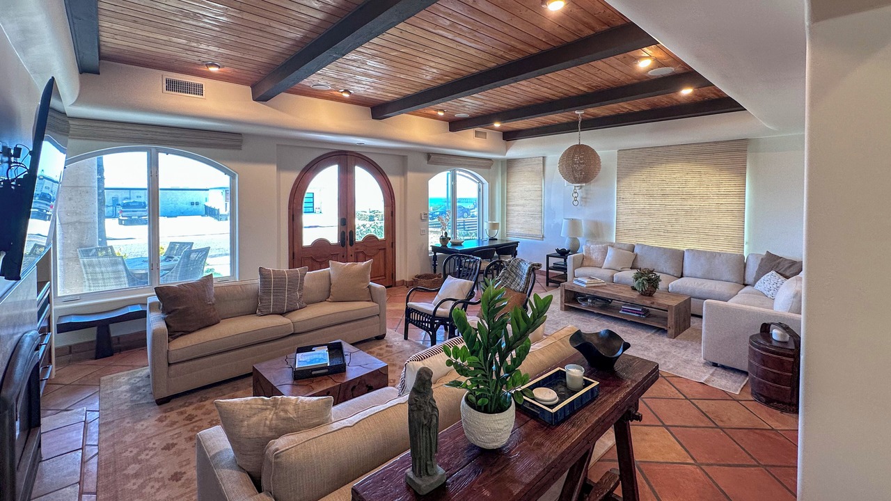 Photo of Livingroom in Townsite