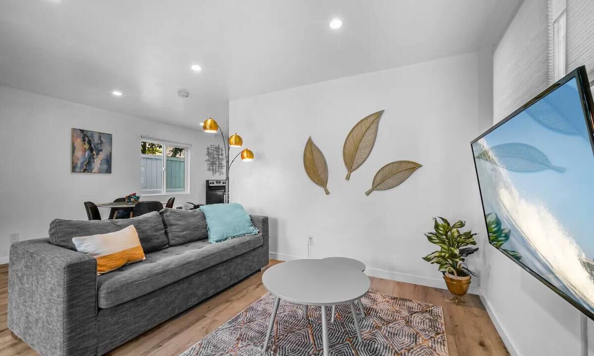 Photo of Livingroom in Crown Point