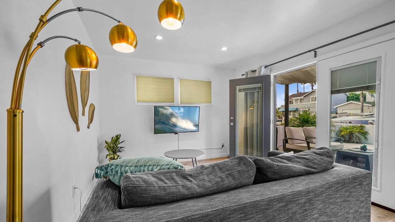 Photo of Livingroom in Crown Point