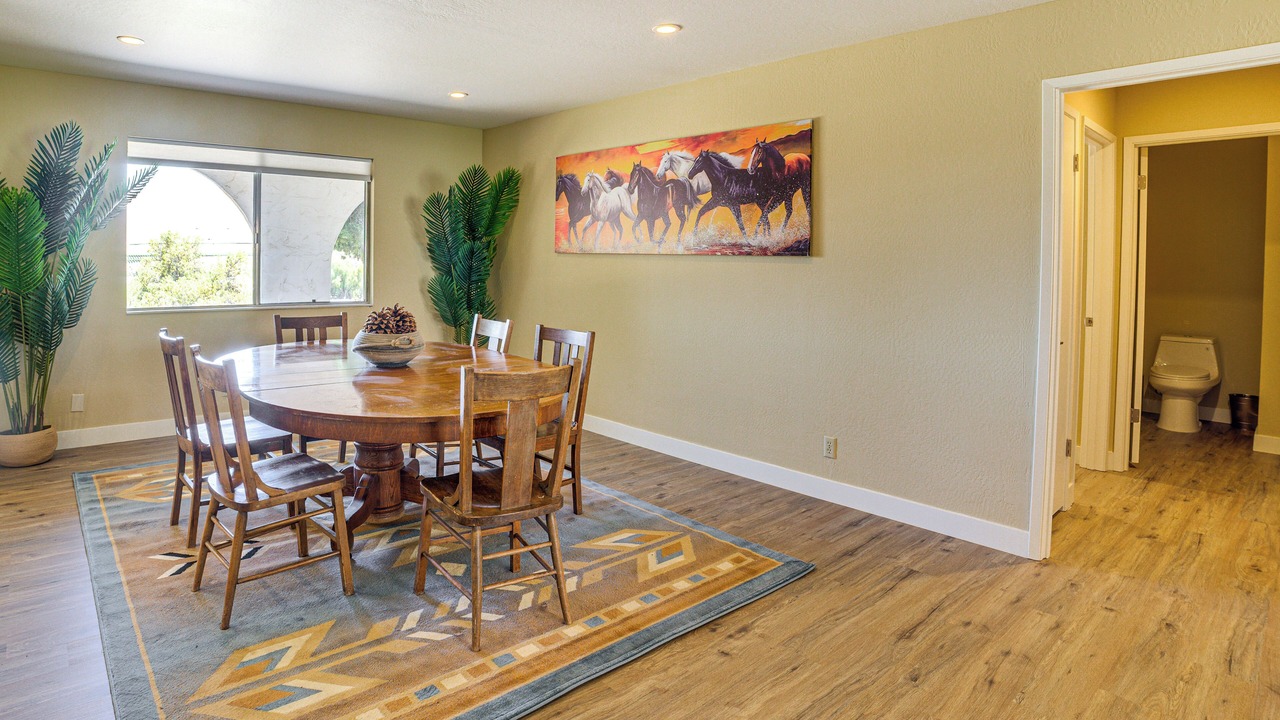 Photo of Livingroom in Paicines