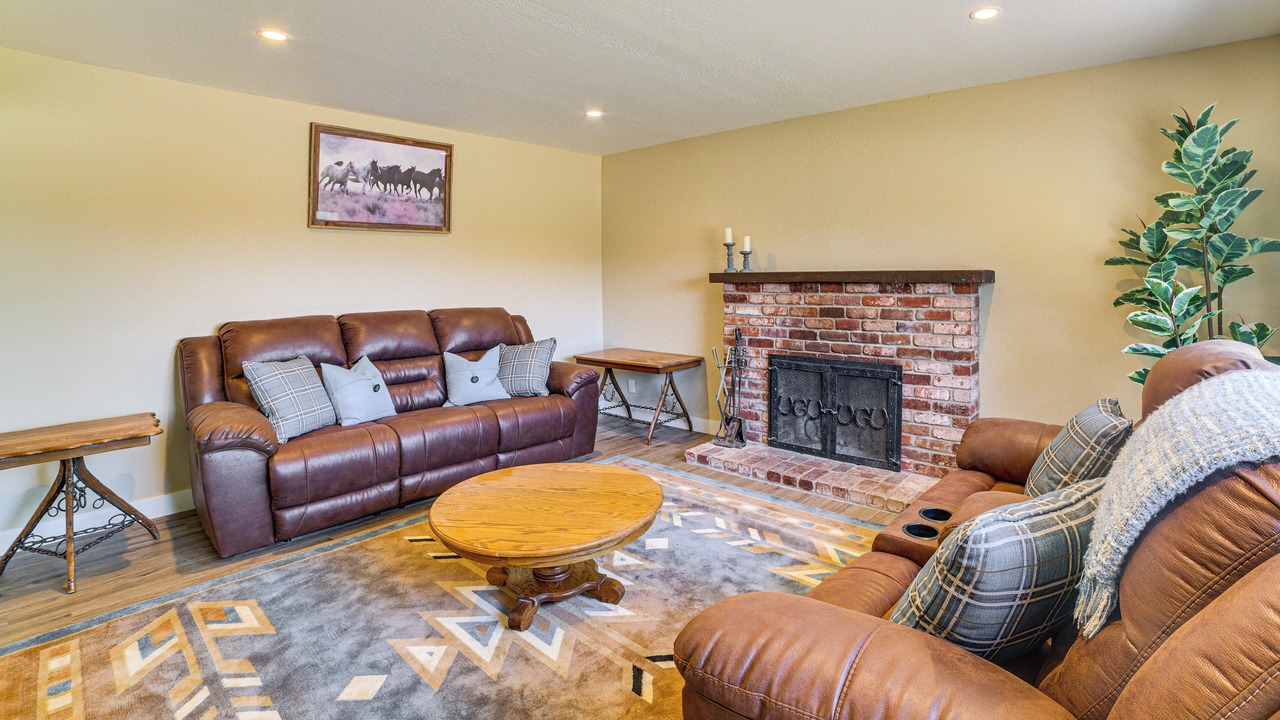Photo of Livingroom in Paicines