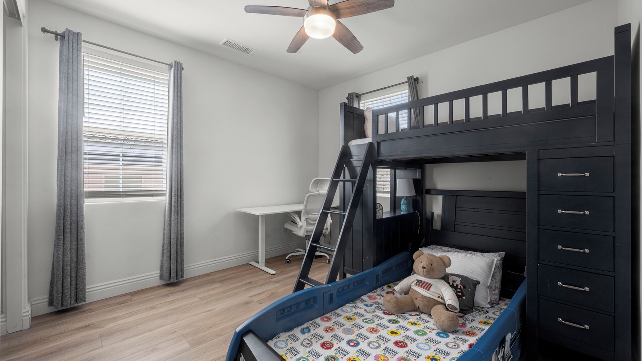 Photo of Bedroom in Canyon Country