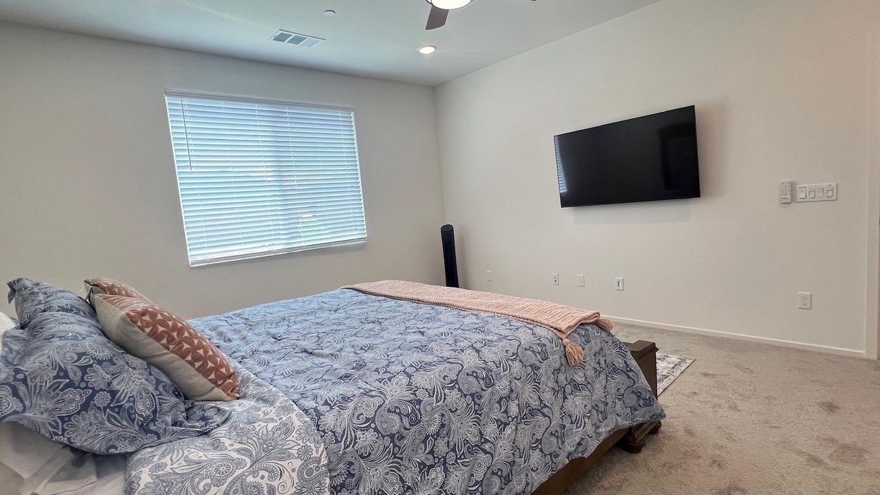 Photo of Bedroom in Victorville