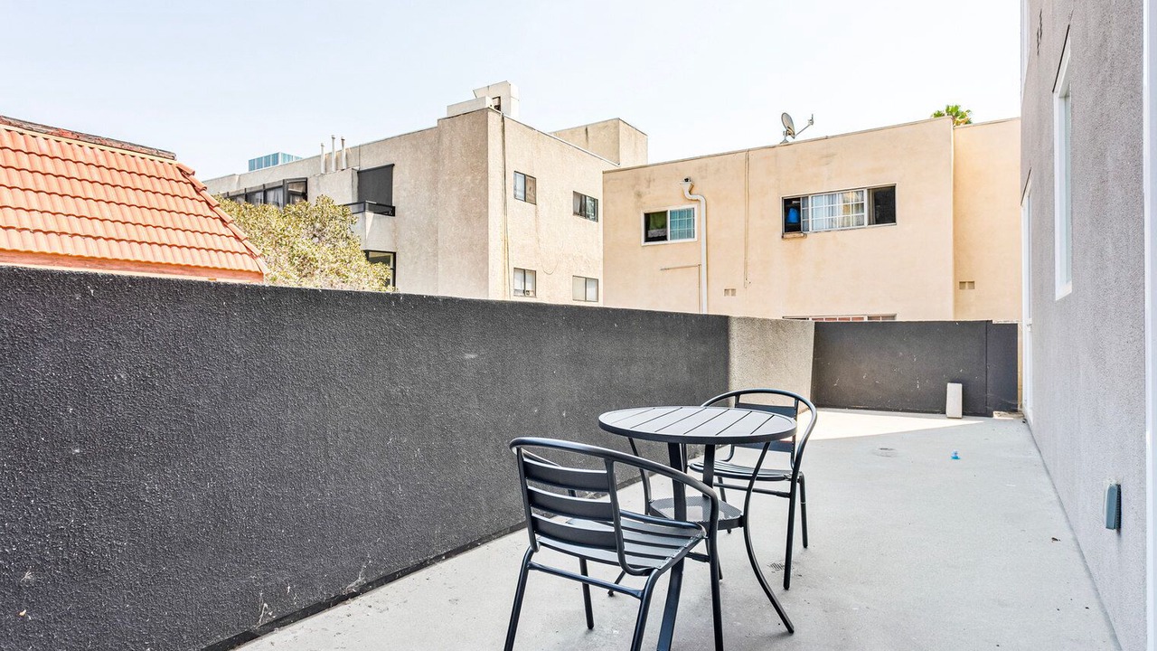 Photo of Outdoor in Wilshire Center
