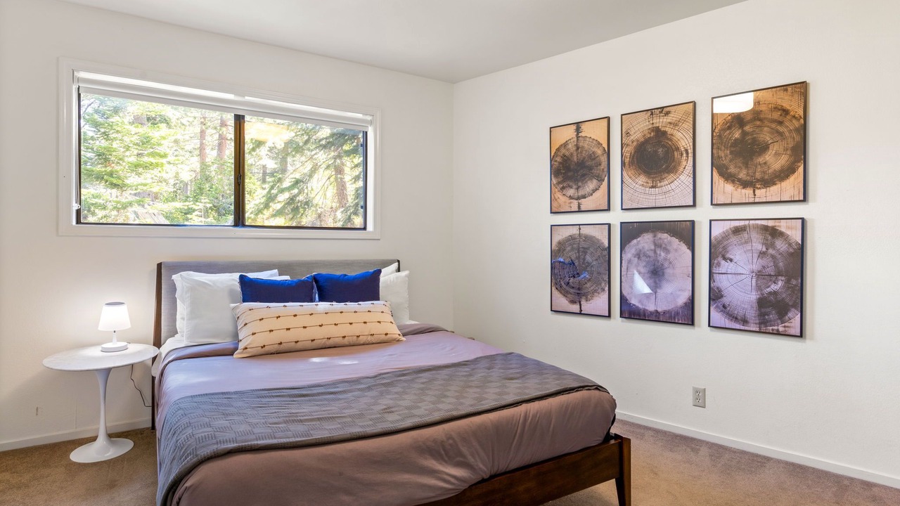 Photo of Bedroom in Alpine Meadows