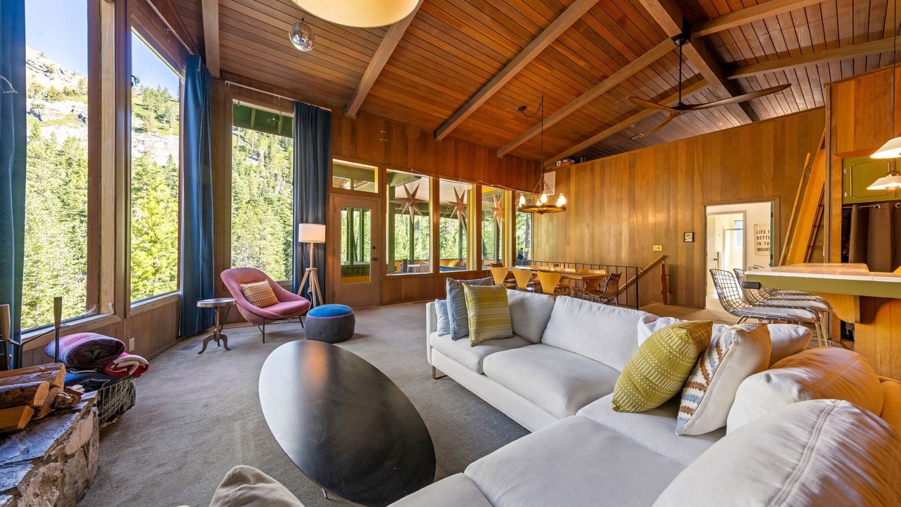 Photo of Bedroom in Alpine Meadows