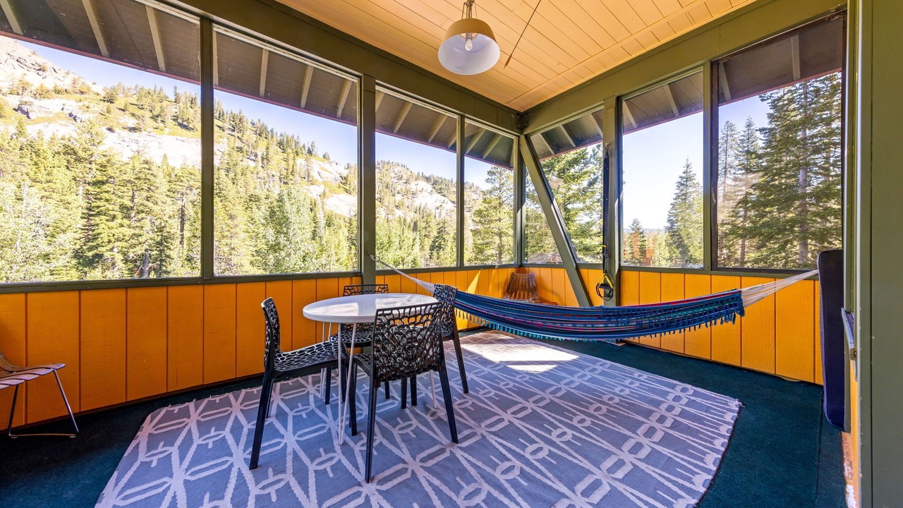 Photo of Bedroom in Alpine Meadows