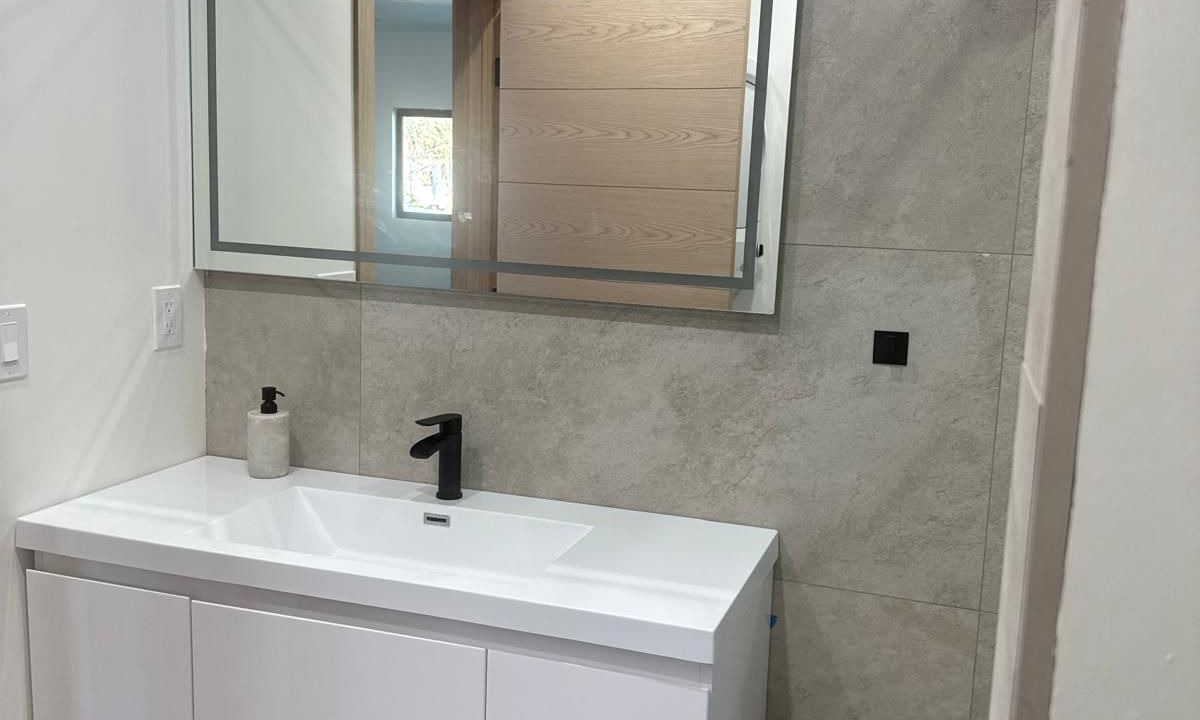 Photo of Bathroom in West Hills
