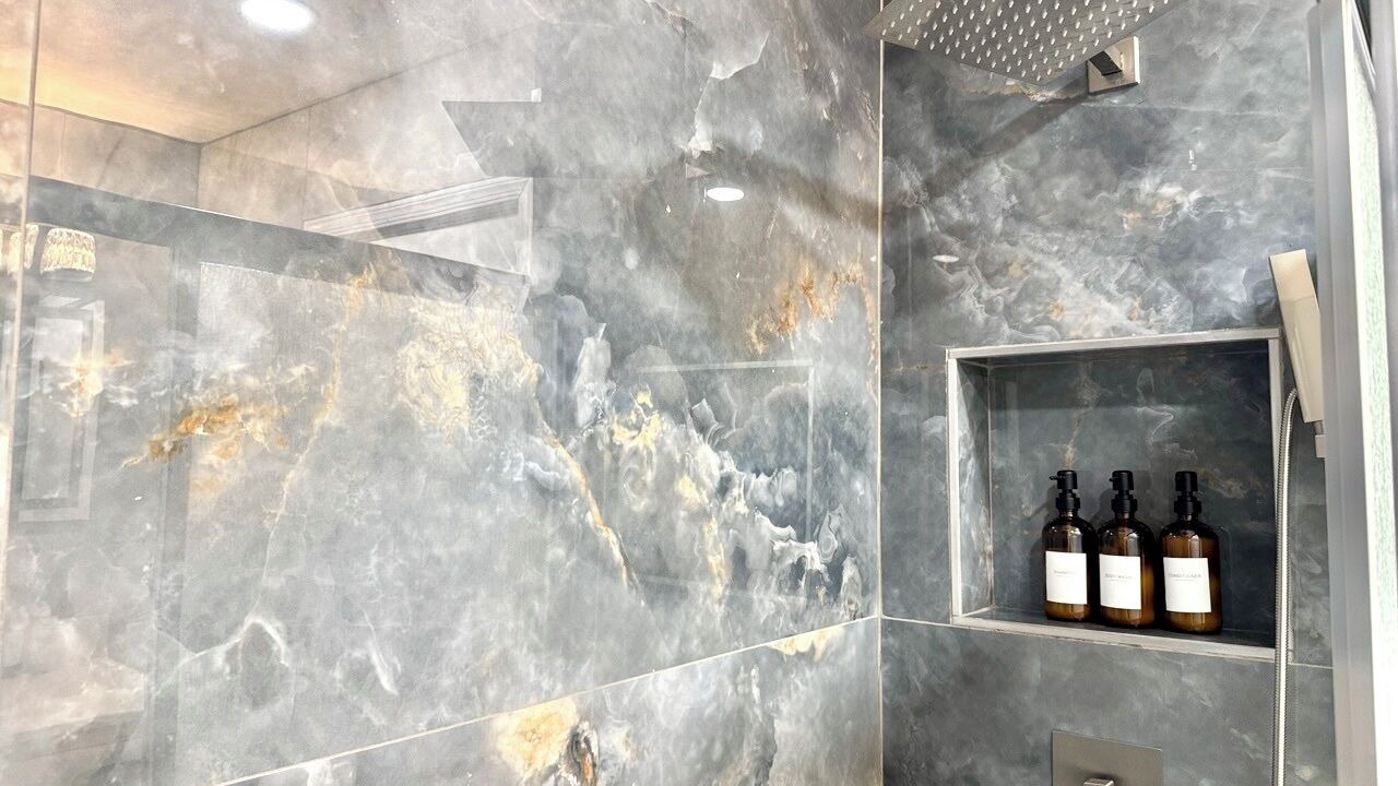 Photo of Bathroom in Hanford