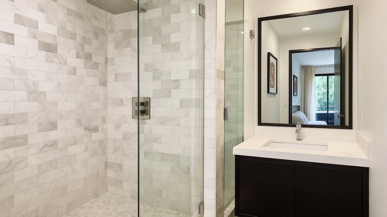 Photo of Bathroom in Hollywood Hills West