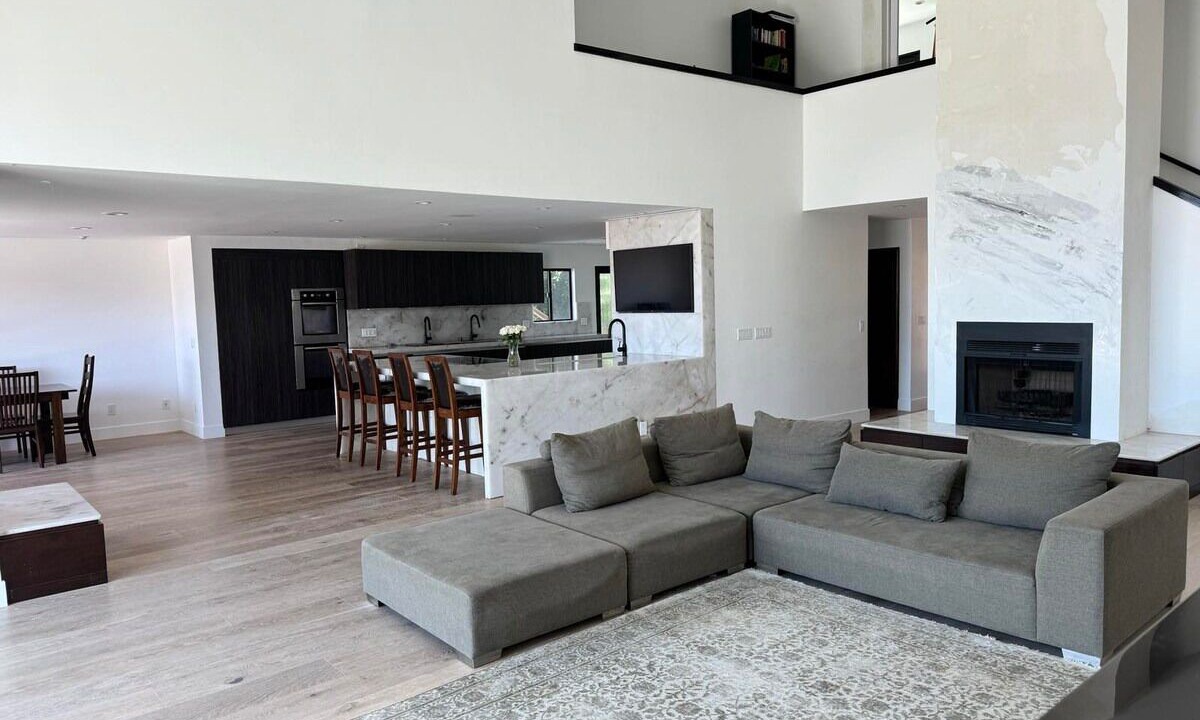 Photo of Livingroom in Del Mar Heights