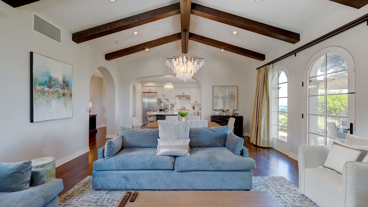 Photo of Livingroom in Rancho Palos Verdes