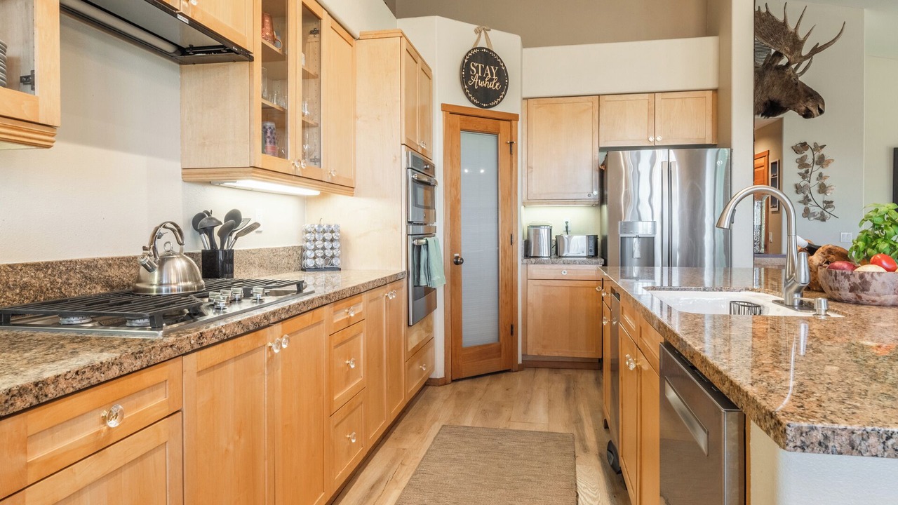 Photo of Kitchen in Mammoth Lakes