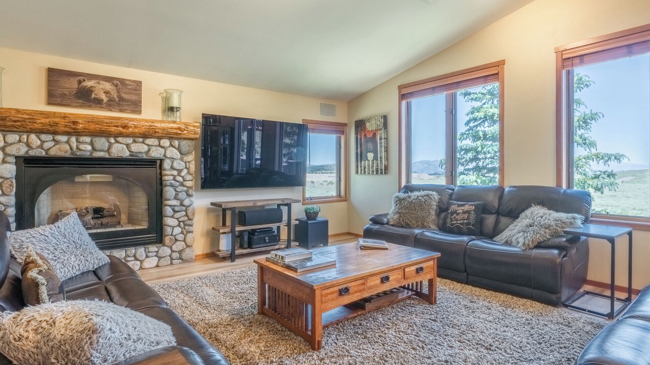 Photo of Livingroom in Mammoth Lakes