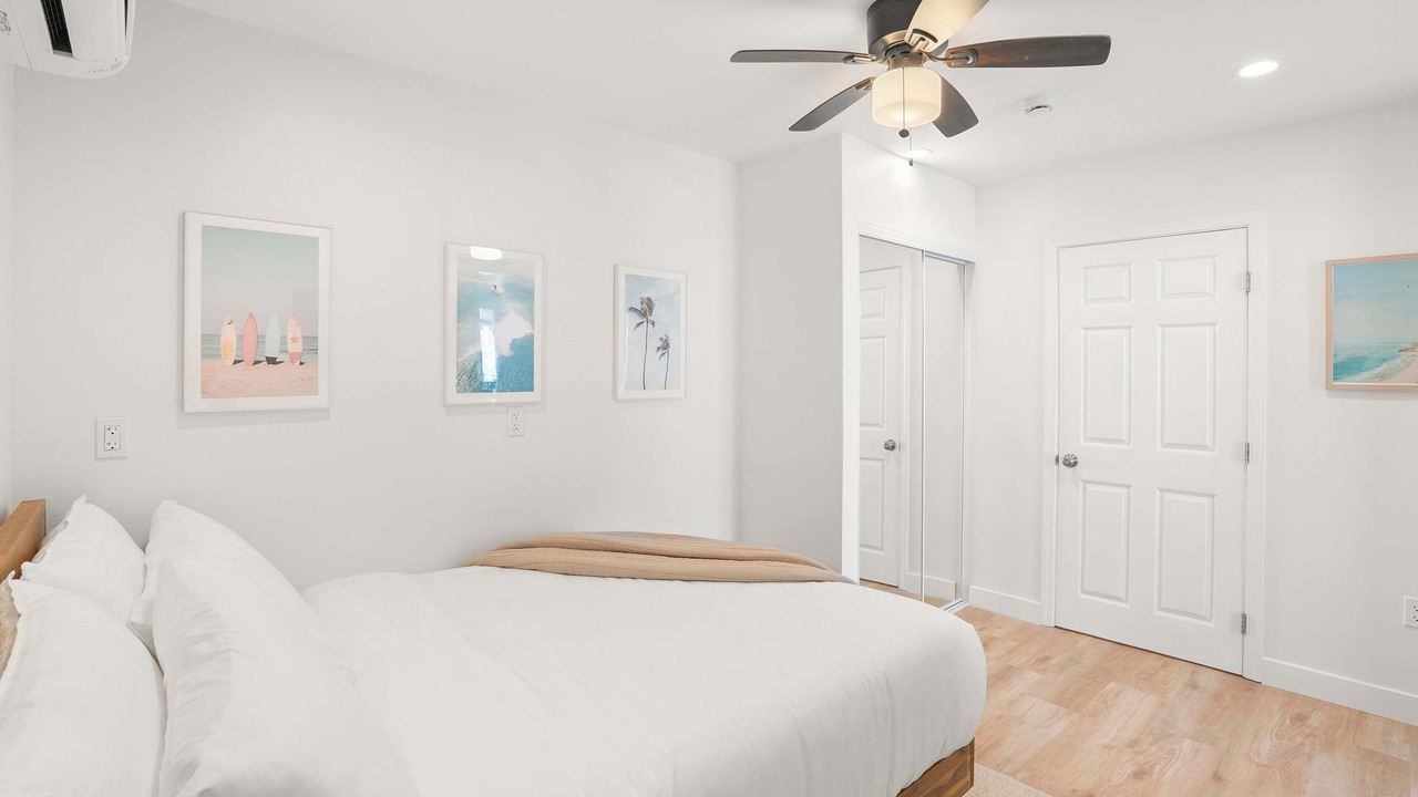 Photo of Bedroom in Village of La Jolla