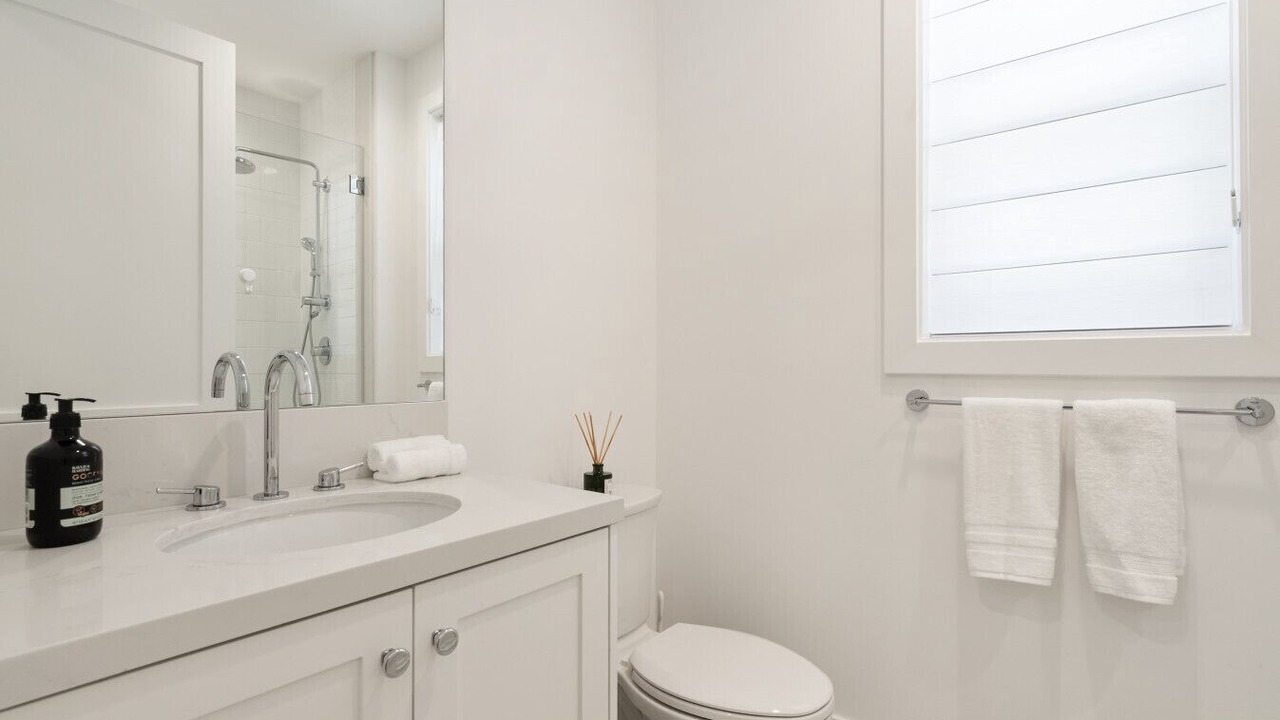 Photo of Bathroom in West Los Angeles