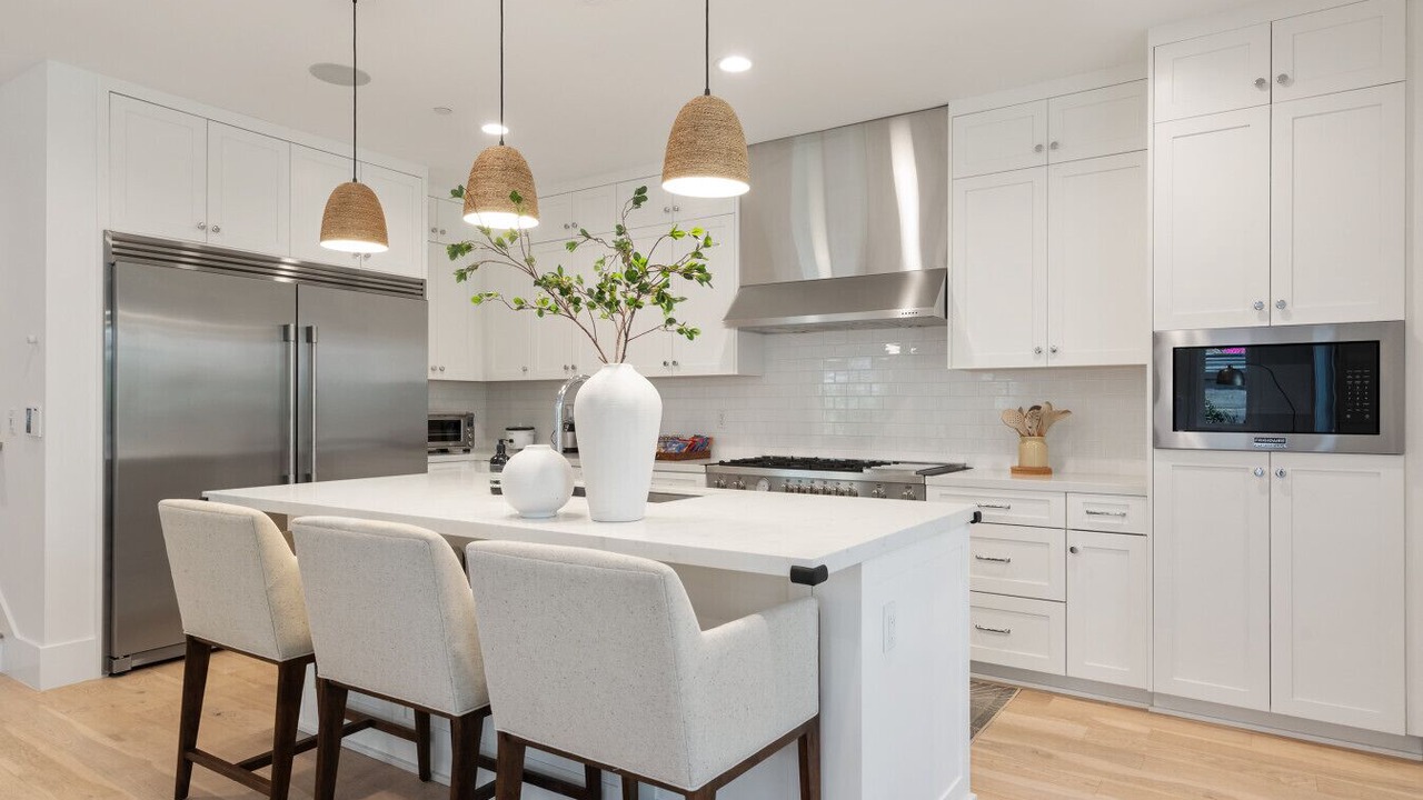 Photo of Kitchen in West Los Angeles