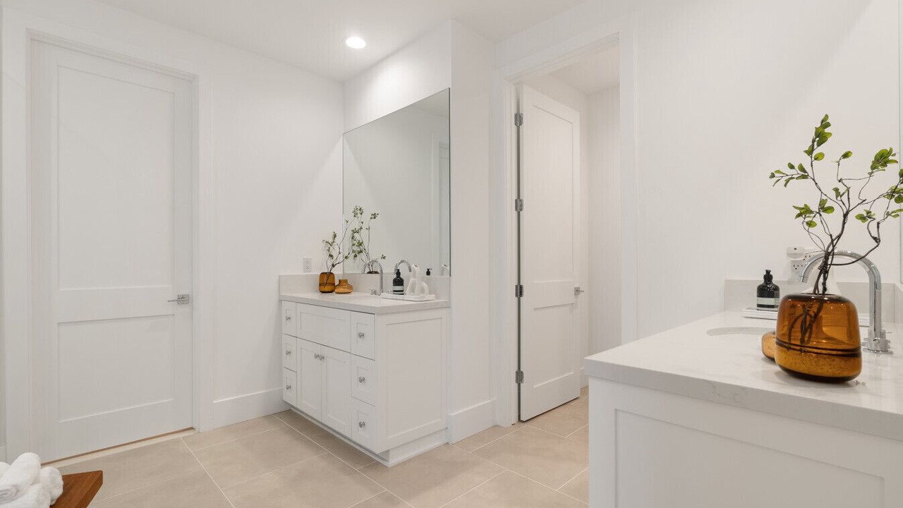 Photo of Bathroom in West Los Angeles