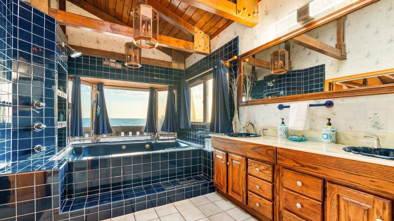 Photo of Bathroom in Mussel Shoals