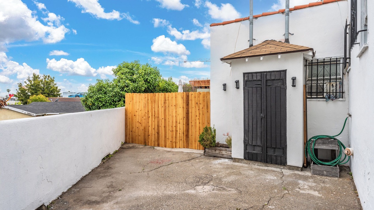 Photo of Outdoor in Elysian Heights