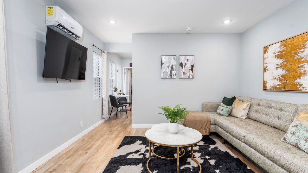 Photo of Livingroom in Elysian Heights