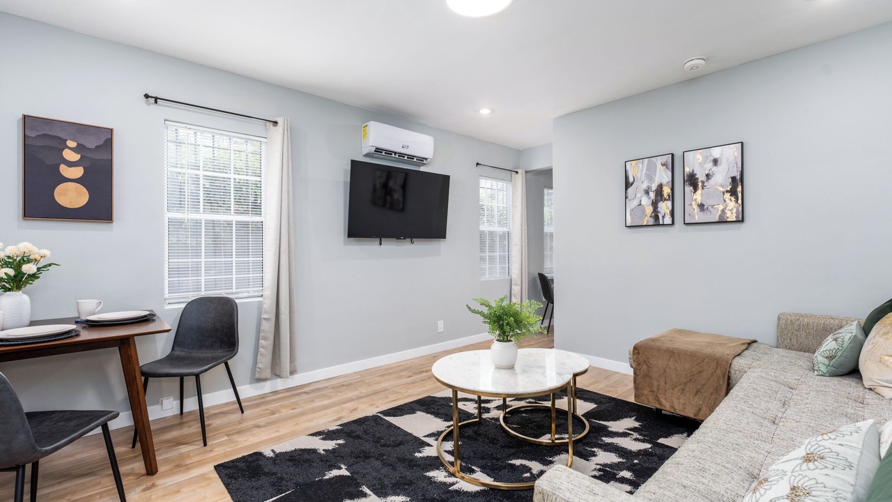 Photo of Livingroom in Elysian Heights