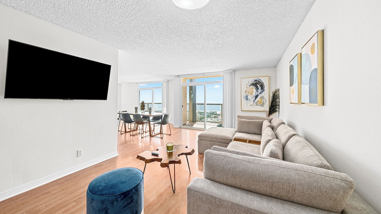 Photo of Livingroom in Marina Peninsula
