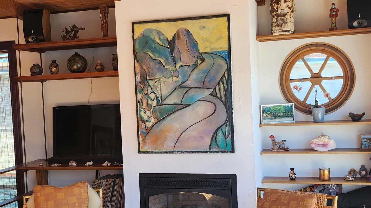 Photo of Livingroom in Marin City