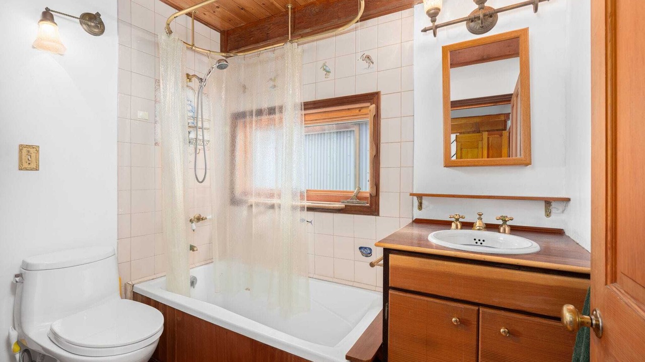 Photo of Bathroom in Marin City
