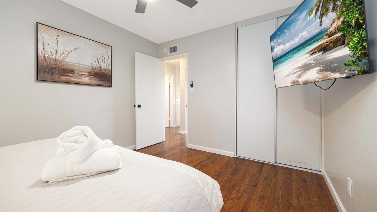 Photo of Bedroom in Allied Gardens