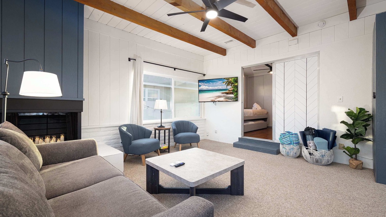 Photo of Livingroom in Allied Gardens