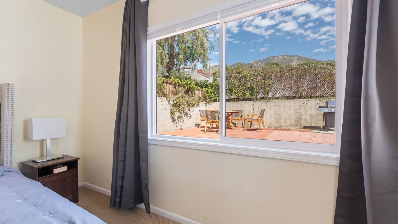 Photo of Bedroom in La Crescenta